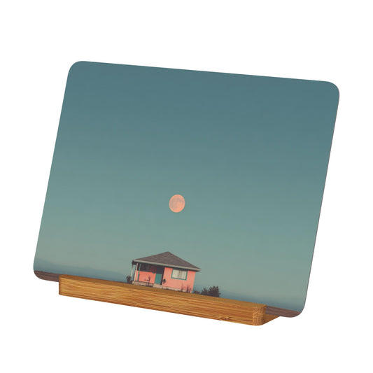 Pink House Under the Moon – Horizontal Metal Photo Plaque with Wooden Stand, Minimalist Tabletop Display